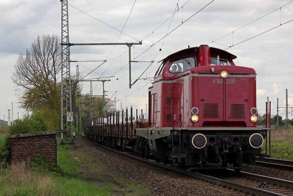 V100 1200 mit Aluzug in Porz Wahn am 23.04.2012
