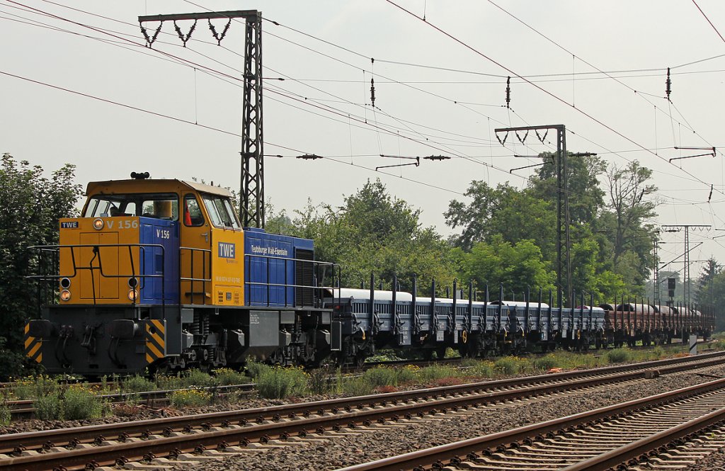V156 der TWE in Duisburg Neudorf am 27.07.2011