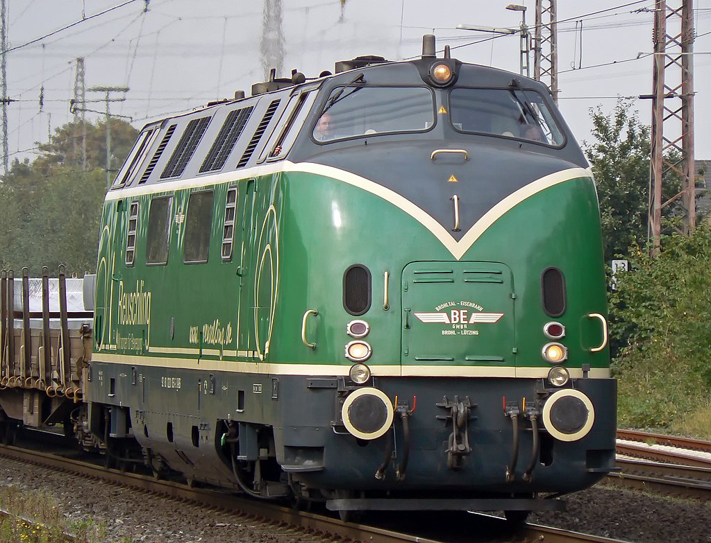 V200 053 der Brohltalbahn in Ratingen im Sommer 09