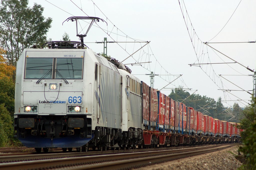 Vom Brenner kommend der Winnerzug, bespannt mit 185 662 + 139 177 von Lokomotion.
Aufgenommen in Zorneding am 30.09.2010.