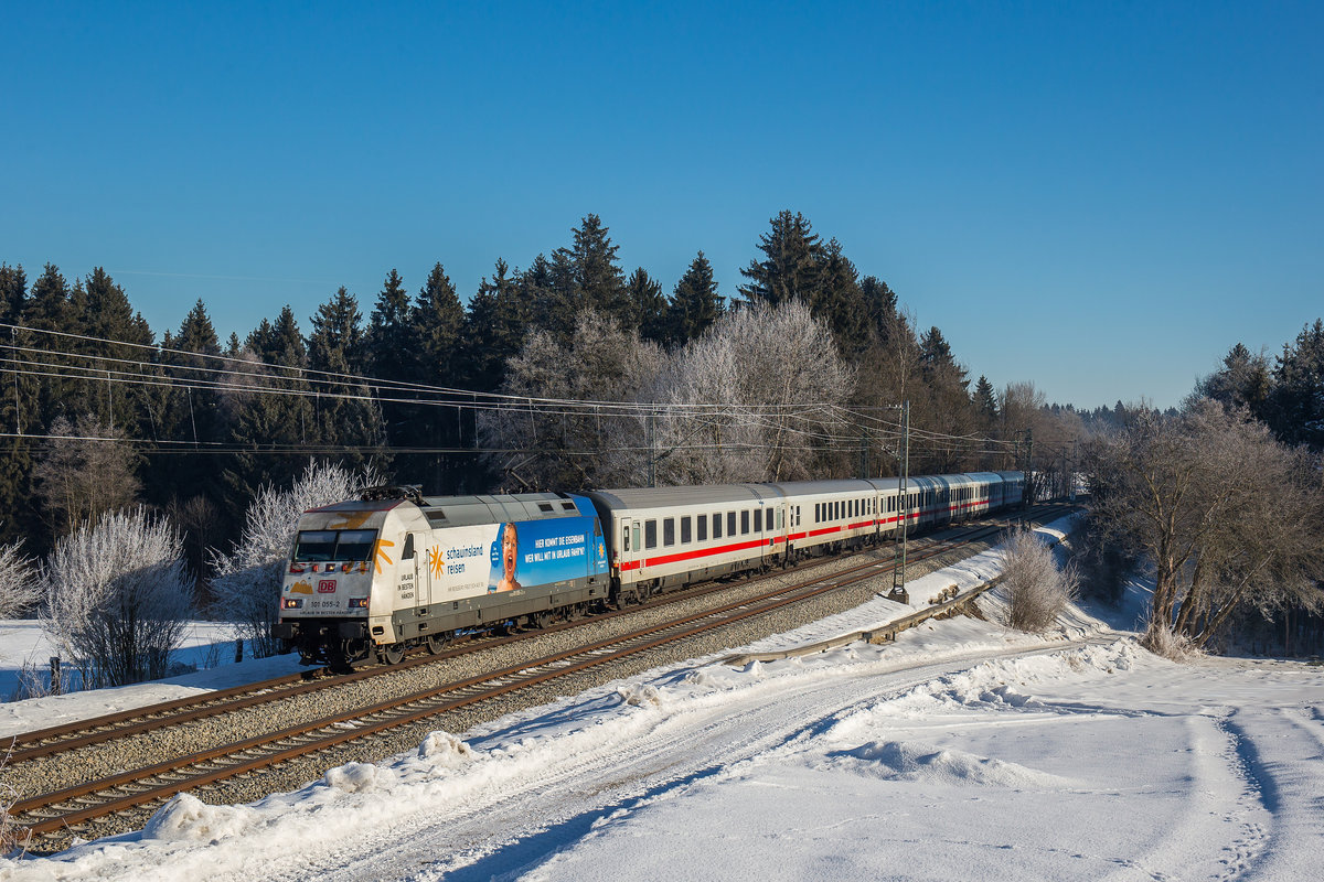 101 055-2  Schau ins Land Reisen  auf dem Weg von Salzburg nach M�nchen. aufgenommen am 29. Januar 2017 bei Grabenst�tt.