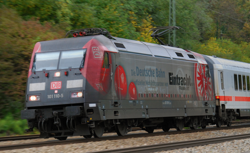 101 110-3, Eintracht Frankfurt, aufgenommen am 16.10.13, in A�ling.