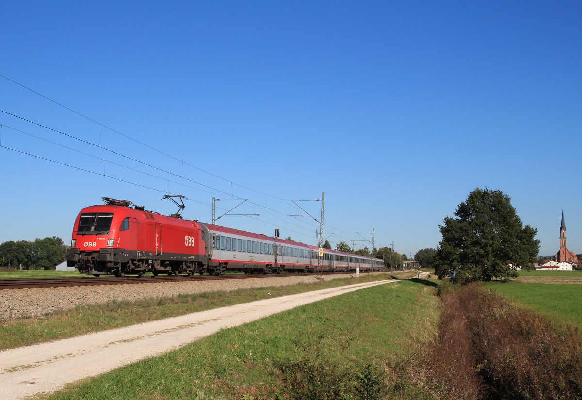 1016 045-7 an einem herrlichen Herbst bei �bersee. Aufgenommen am 9. Oktober 2014.