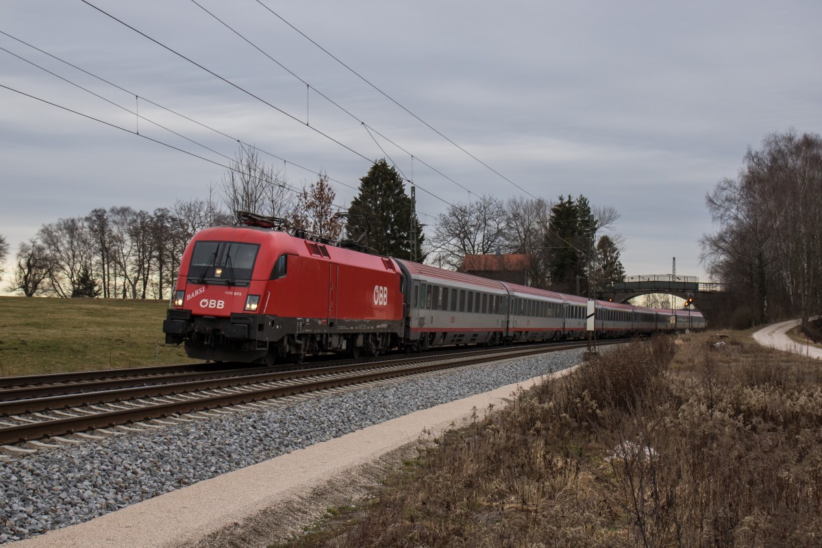 1116 078-7  Babsi  aus Salzburg kommend am 8. Januar 2016 bei �bersee am Chiemsee.