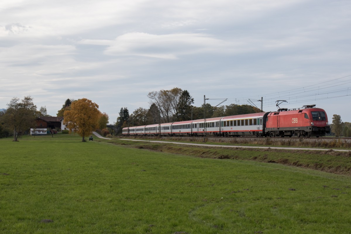 1116 147-0 am 25. Oktober 2015 bei �bersee am Chiemsee.
