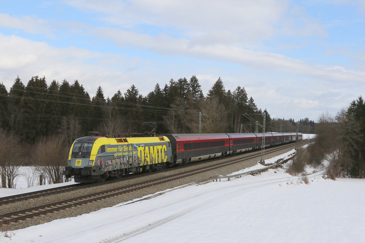 1116 153  �AMTC  aus Salzburg kommend am 31. Januar 2023 bei Sossau im Chiemgau.