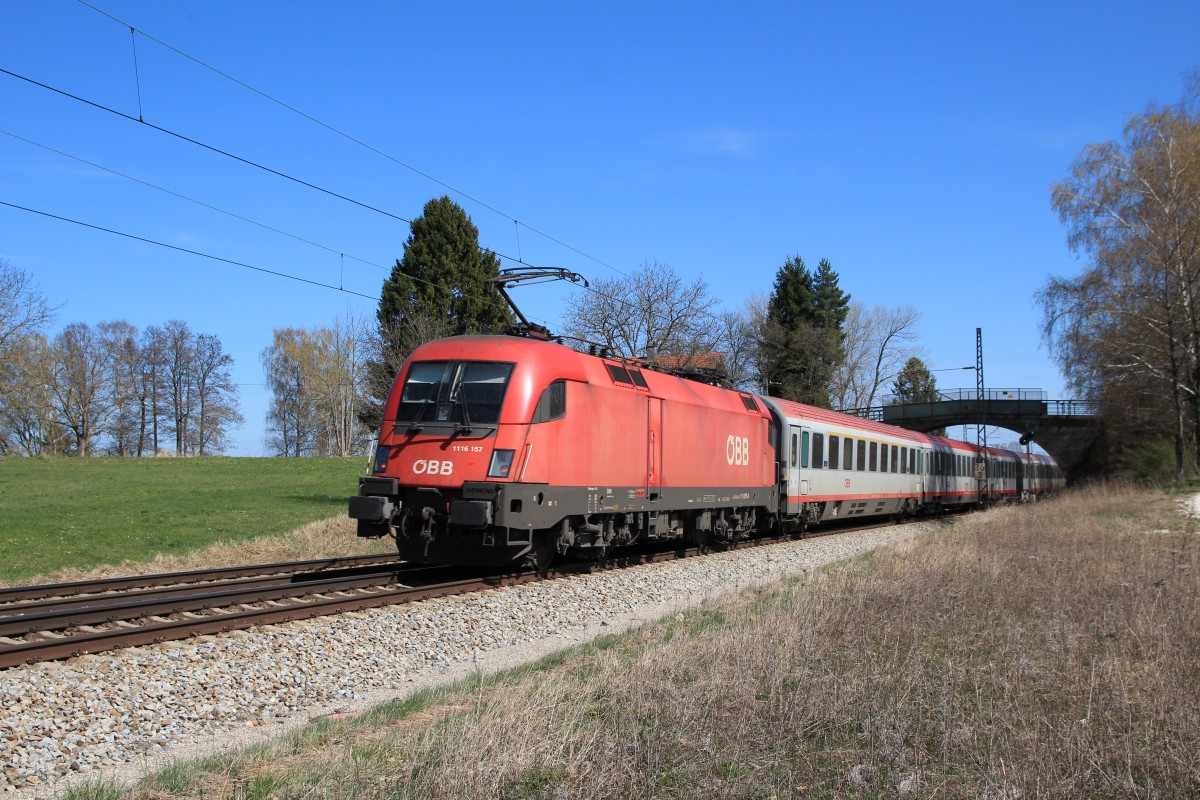 1116 157-7 war am 30. M�rz 2014 bei �bersee schiebend in Richtung Salzburg im Einsatz.