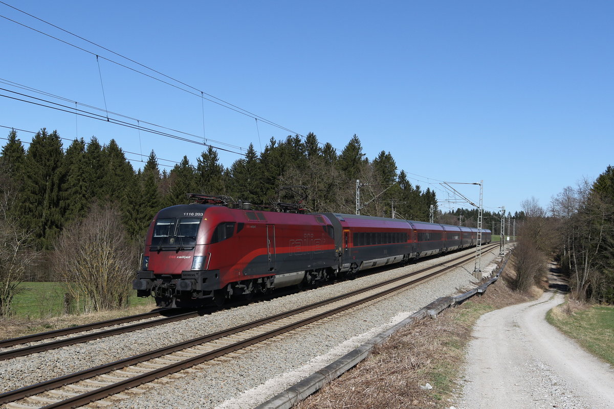 1116 203 aus Salzburg kommend am 16. M�rz 2020 bei Grabenst�tt.