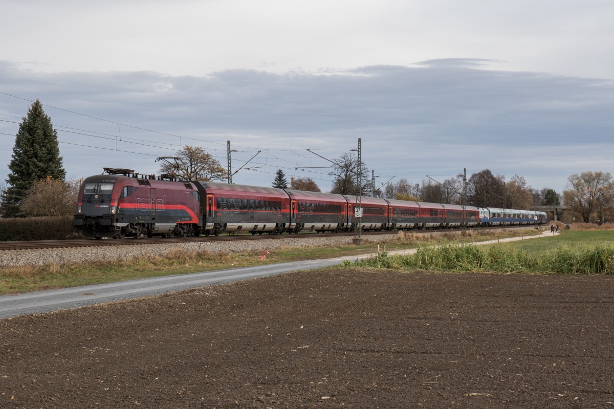 1116 205-6 und 1116 251  Ski Austria Rail Jet  am 15. November 2015 bei �bersee am Chiemsee.