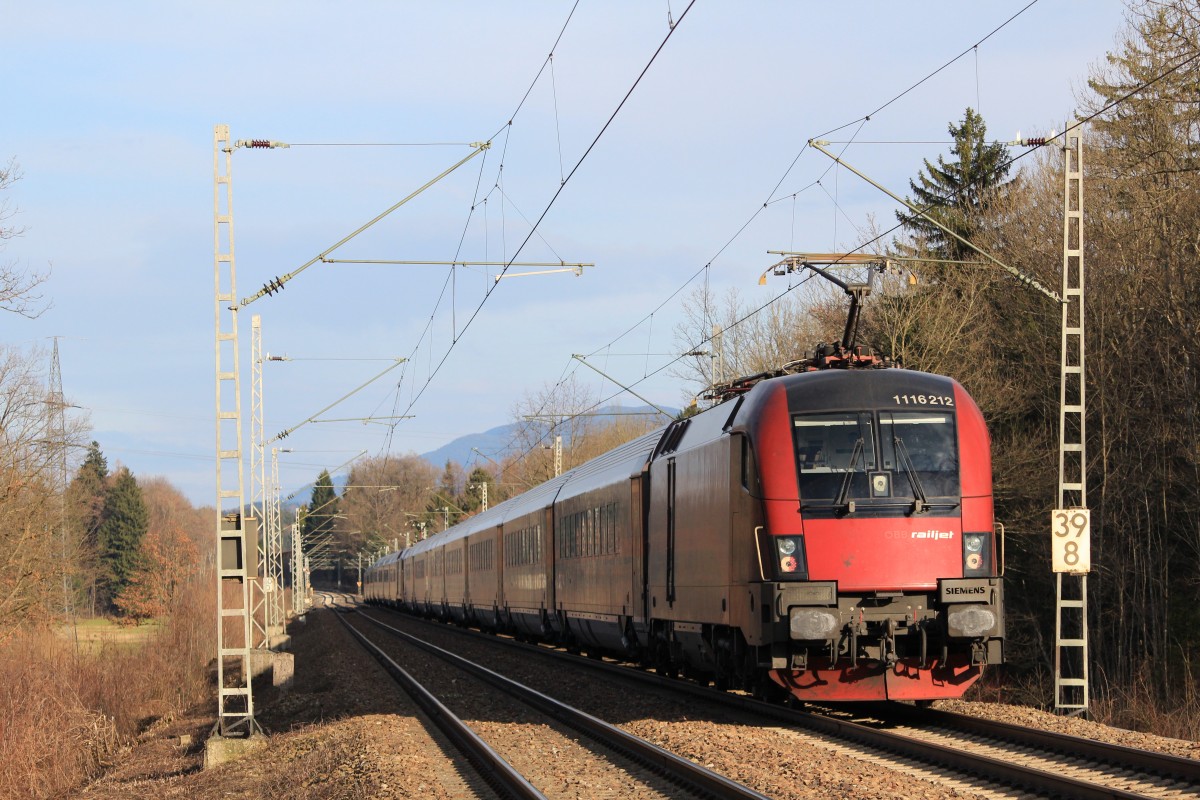 1116 212-0 schiebend am 10. M�rz 2013 bei �bersee.