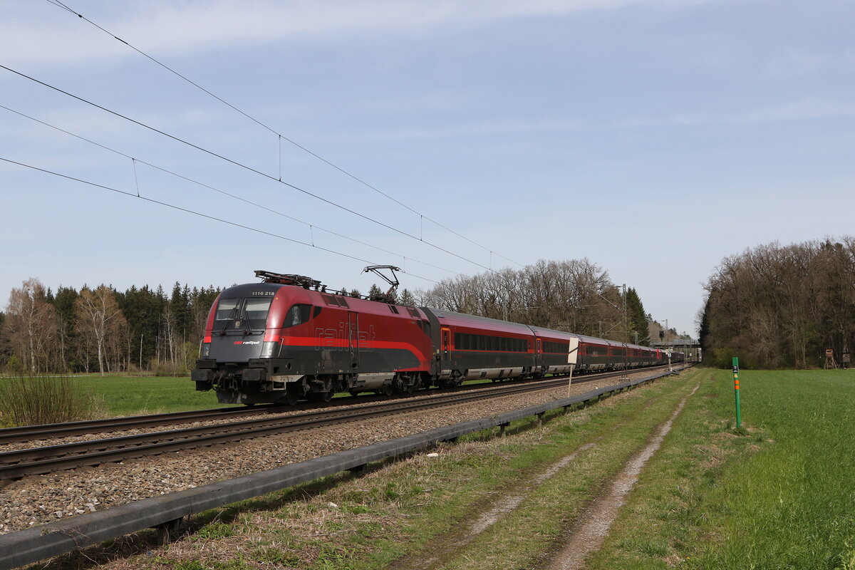 1116 218 war am 26. M�rz 2024 bei Brannenburg in Richtung Innsbruck unterwegs.