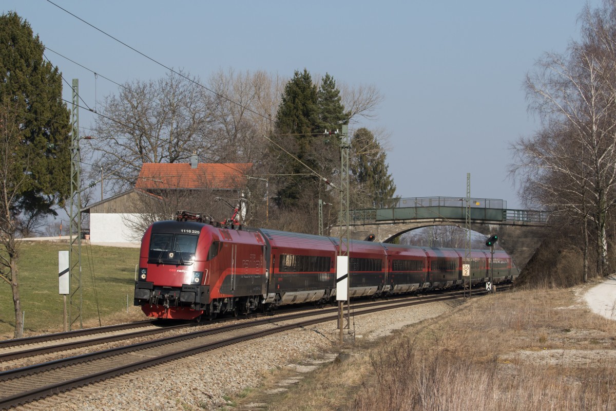1116 225-4 aus Salzburg kommend am 20. M�rz 2015 bei �bersee.