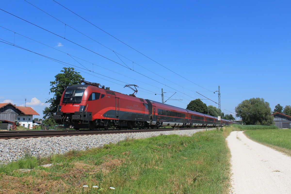 1116 229-6 aus Salzburg kommend am 23. Juli 2013 bei �bersee.