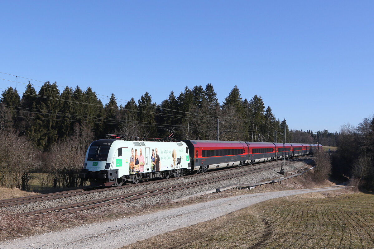 1116 231  BIO AUSTRIA  aus Salzburg kommend am 10. M�rz 2022 bei Grabenst�tt.