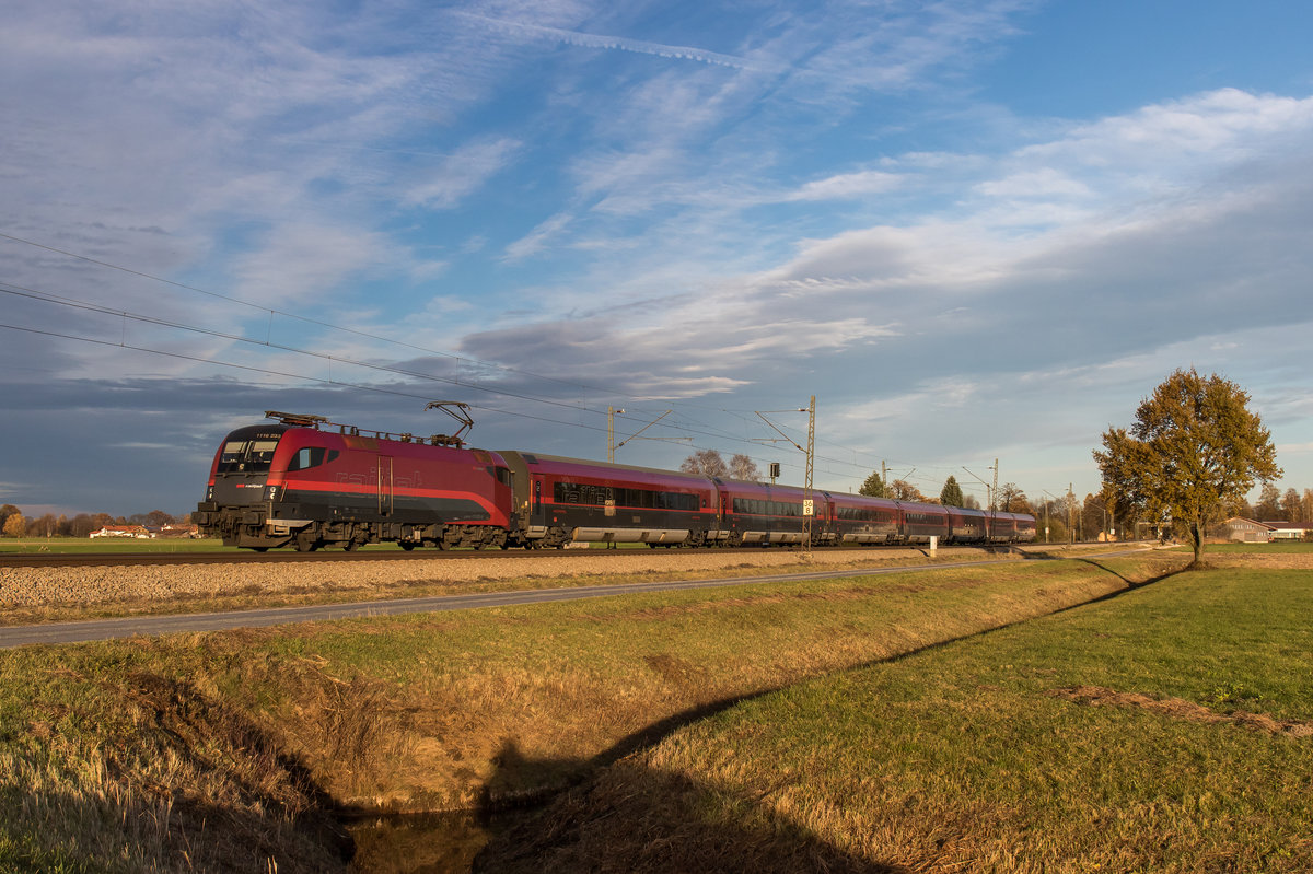 1116 233-5 aus Salzburg kommend am 18. November 2016 bei �bersee.