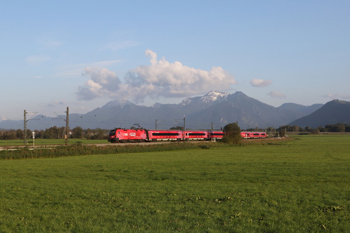 1116 251 war mit dem  100 Jahre �BB -Railjet am 18. September 2024 bei Weisham auf dem Weg nach M�nchen.