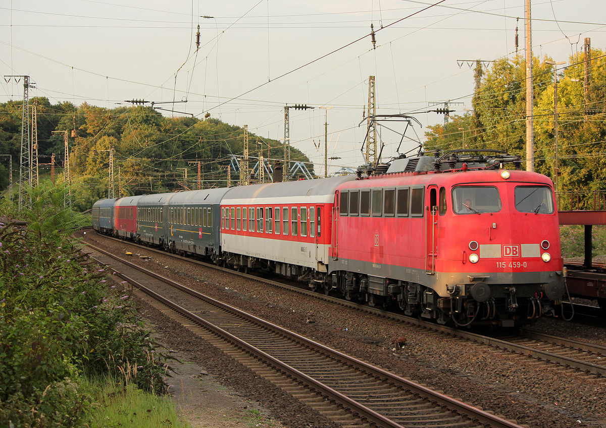 115 459-0 am NF13401 nach Alessandria(I) in K�ln West am 30.08.2013