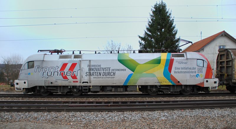 116 130-6, Frontrunner in der vollen Seitenansicht. Aufgenommen am 17.01.14, in A�ling.
