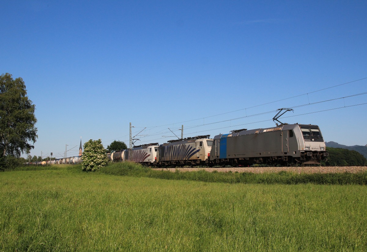 185 674, 189 918 und 189 914 am 7. Juni 2014 bei �bersee am Chiemsee.