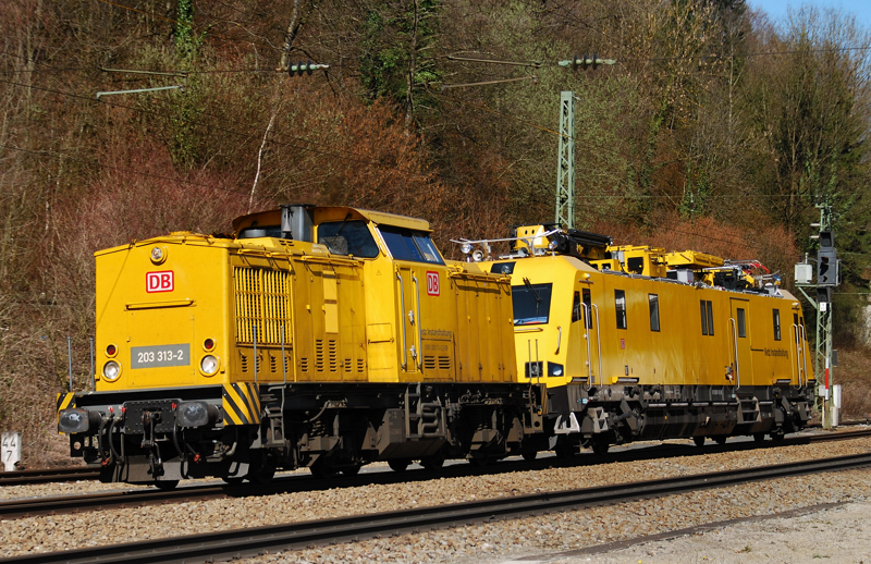 203 313-2, aufgenommen am 20.03.14, in A�ling.