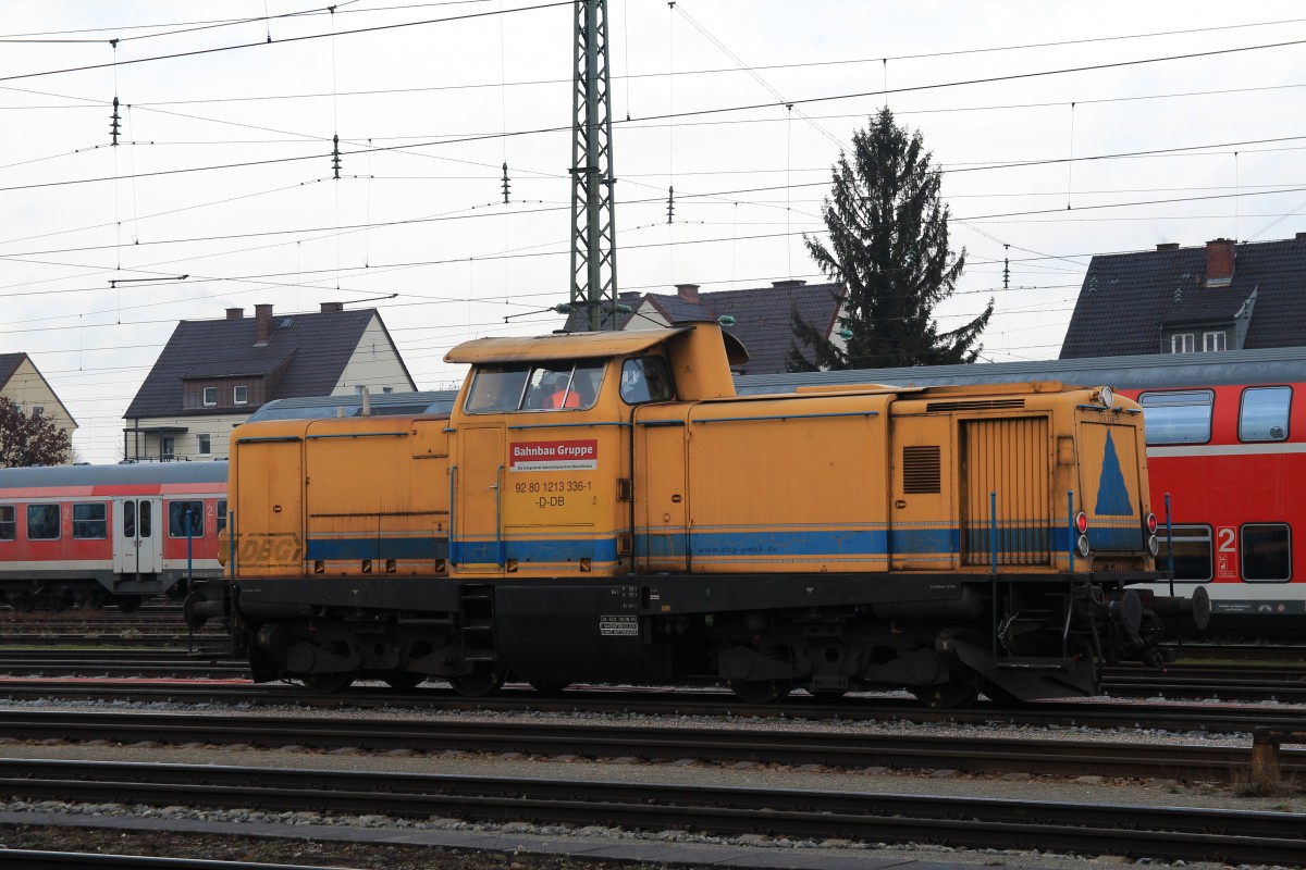 213 336-1 am 30. November 2013 im Bahnhof von Freilassing.