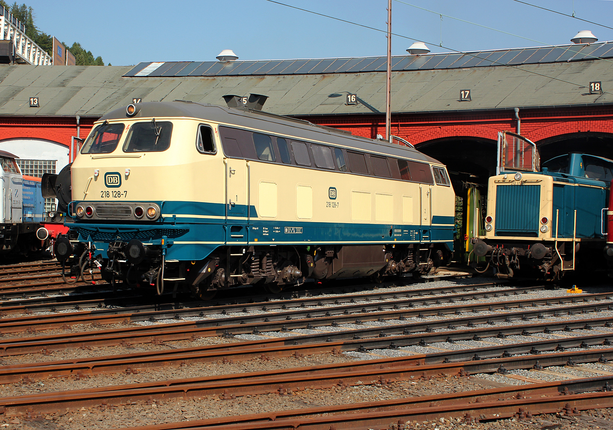 218 128-7 beim Lokschuppenfest in Siegen am 17.08.2013