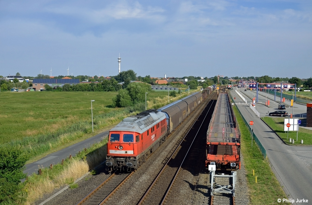 232 469-7 mit dem EZ 47403 (Fredericia - Maschen Rbf) am 25.07.2014 bei Niebüll.
