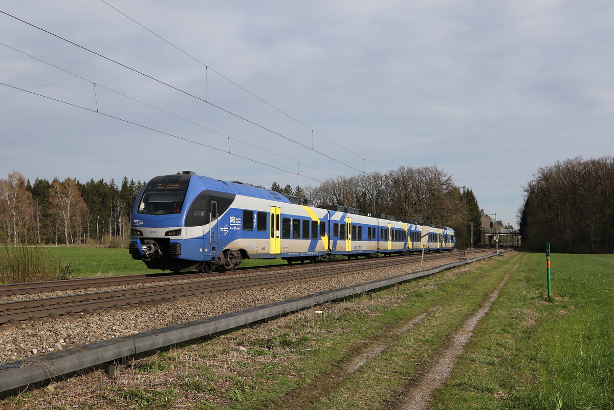 430 017 auf dem Weg nach Kufstein. Aufgenommen am 26. M�rz 2024 bei Brannenburg.