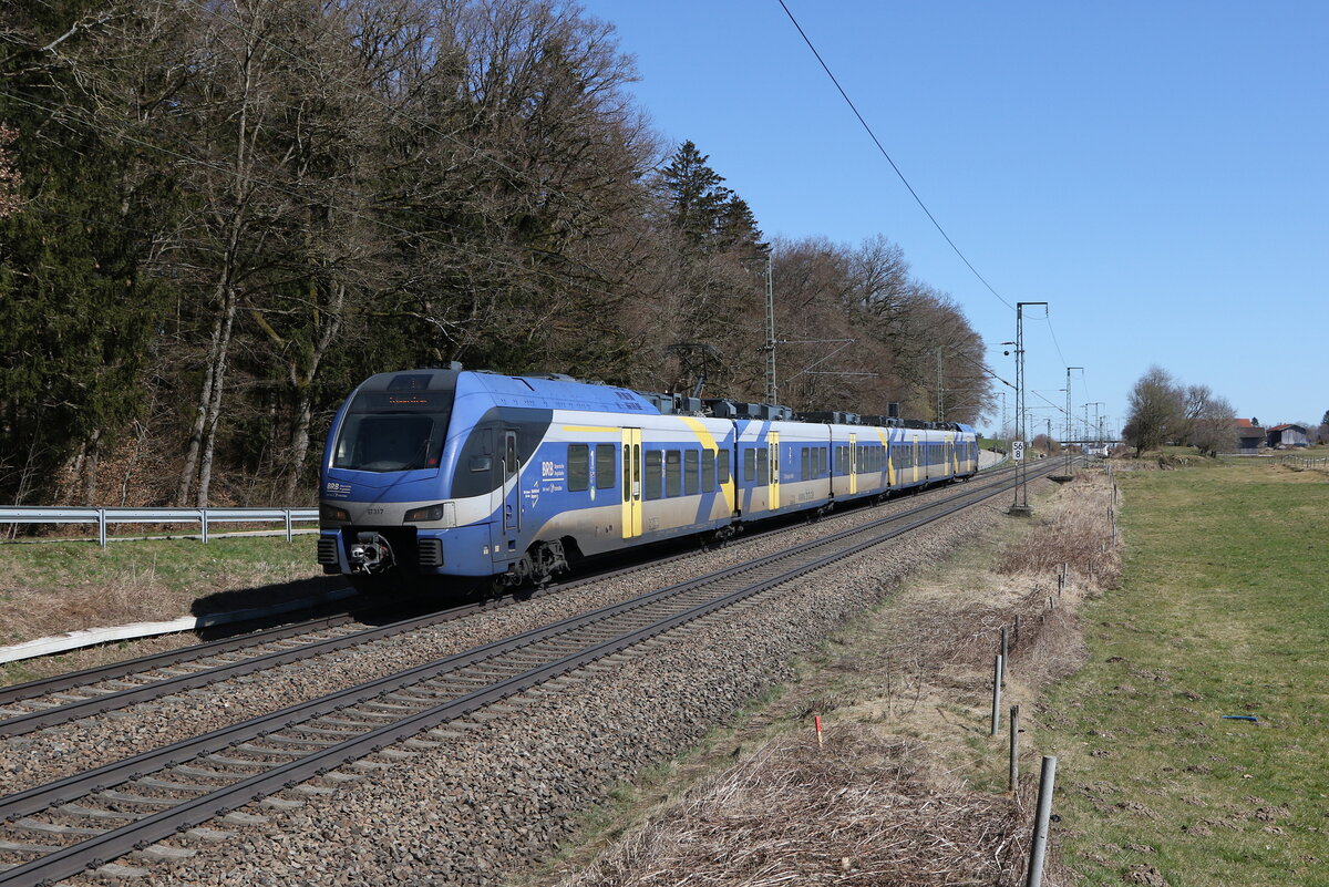 430 017 war am 20. M�rz 2025 bei Hufschlag in Richtung Traunstein unterwegs.