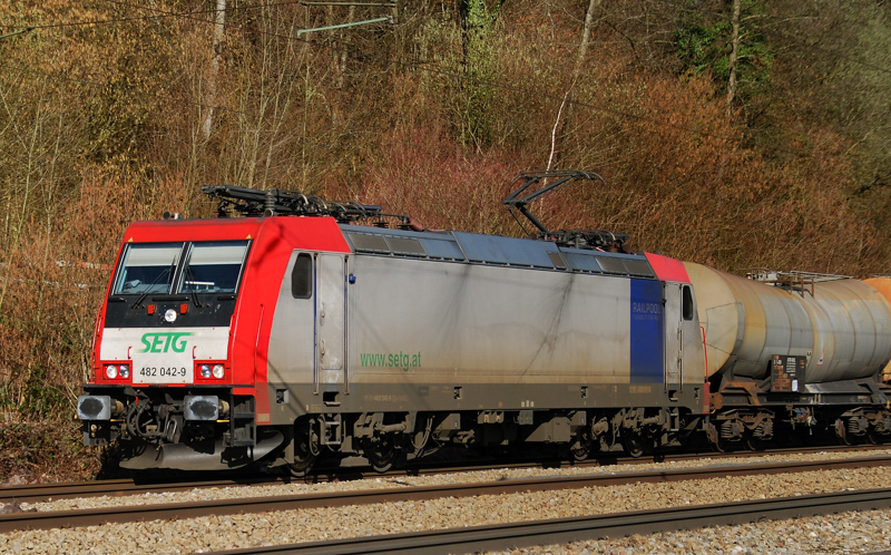 482 042-9, SETG, Railpool, aufgenommen am 18.03.14, in A�ling.