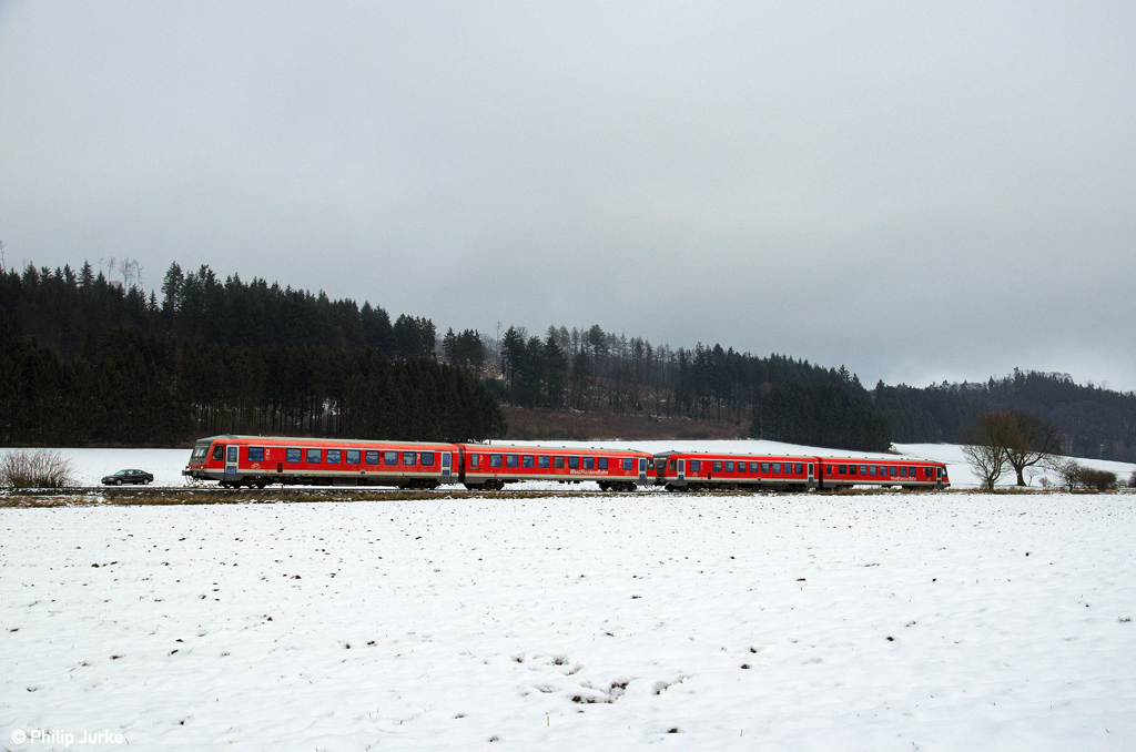 628 231-2 und 628 232-0 als RB 23234 (Korbach - Brilon Stadt) am 02.02.2014 bei Korbach-Lelbach.