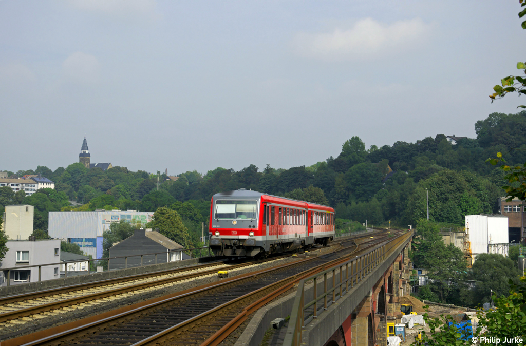 628 509-1 als RB 30781 von Wuppertal nach Remscheid am 25.09.2013 bei Wuppertal-Rauenthal.
