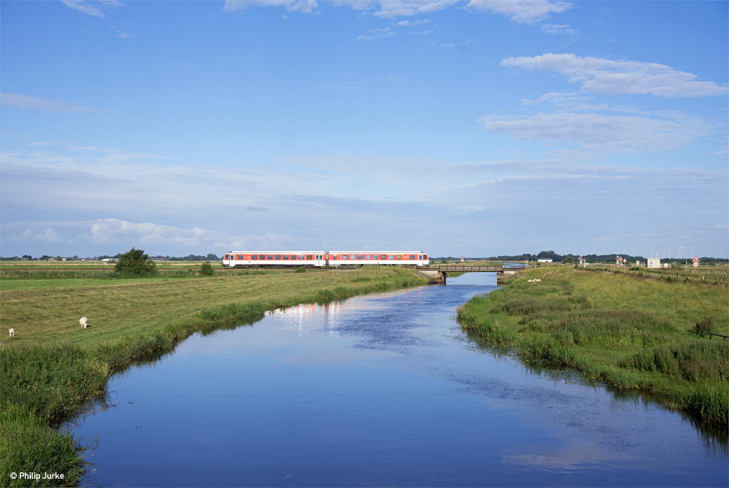 628 512-5  Kampen  als RE-G 1412 (Bredstedt - Westerland(Sylt) am 05.07.2017 in der Soholmer Au.
