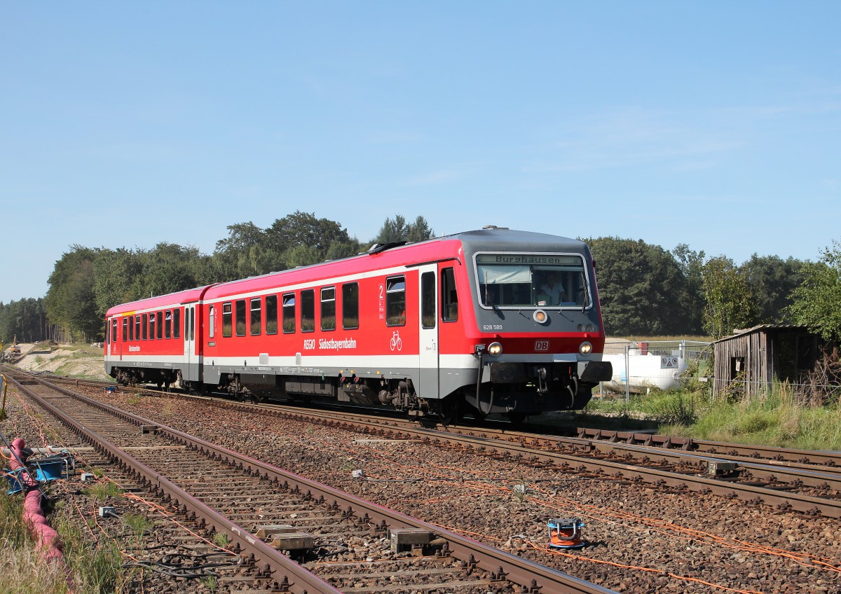 628 589 mit dem Fahrtziel Burghausen am 26. August 2015 bei T�ssling.