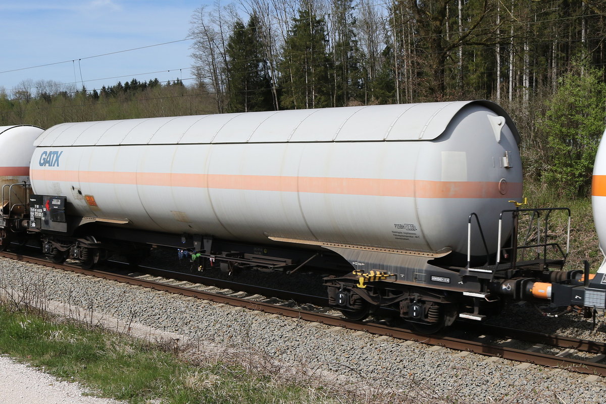 7813 029 (Zags) von  GATX  am 15. April 2020 bei Grabenst�tt.