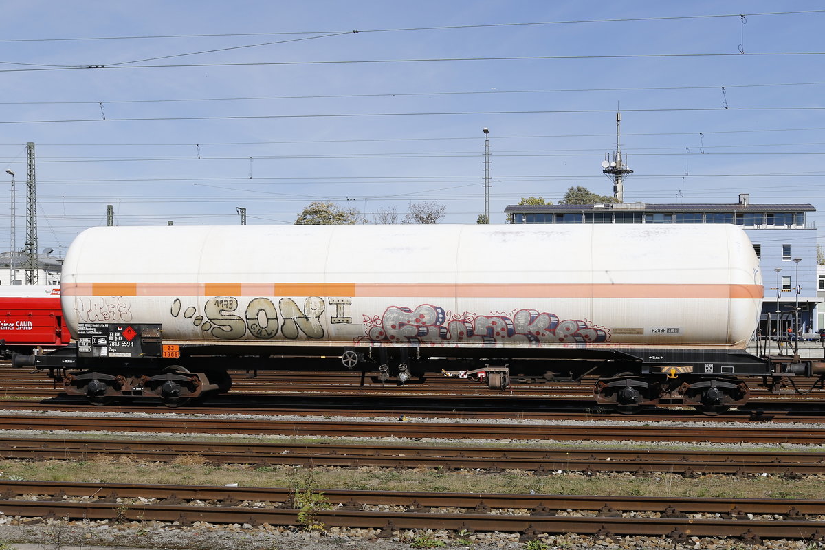 7813 659-9 (Zags) der  Kurt Nitzer GmbH  am 2. Oktober 2017 im Rosenheim.