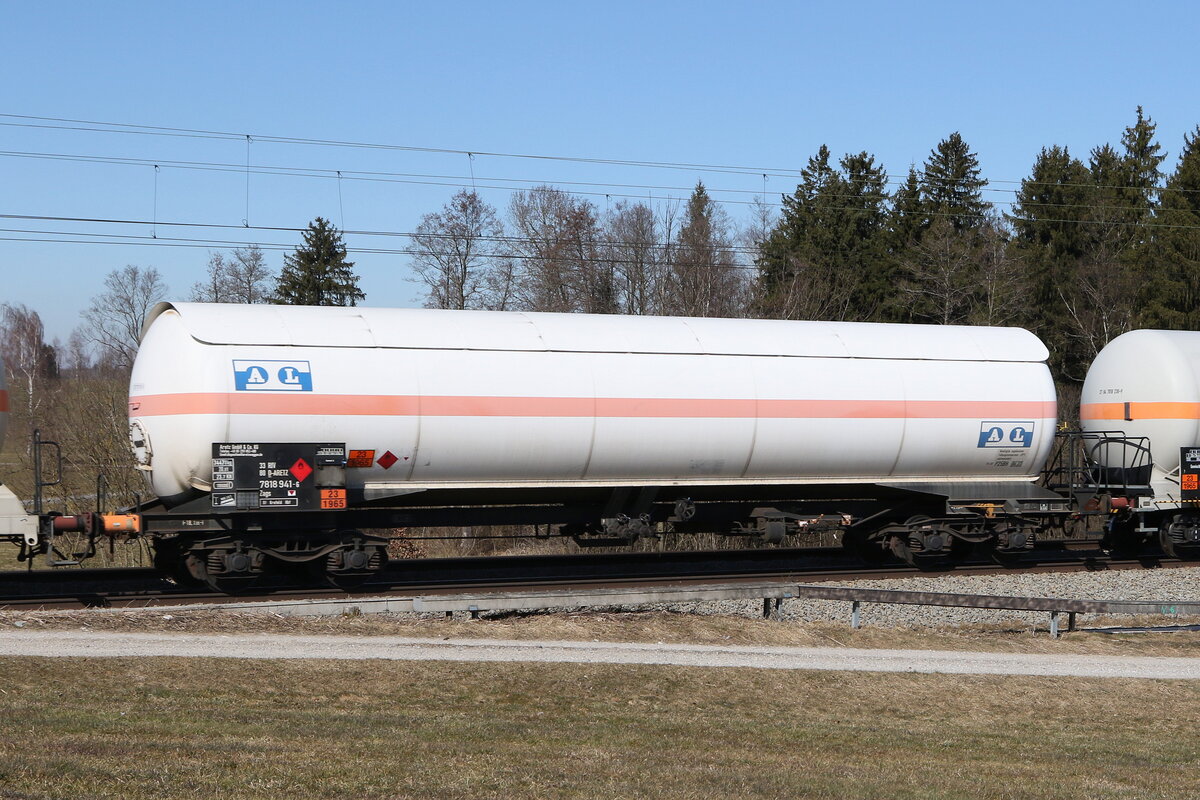 7818 941 (Zags) der  ARETZ GmbH  am 9. M�rz 2022 bei Grabenst�tt.