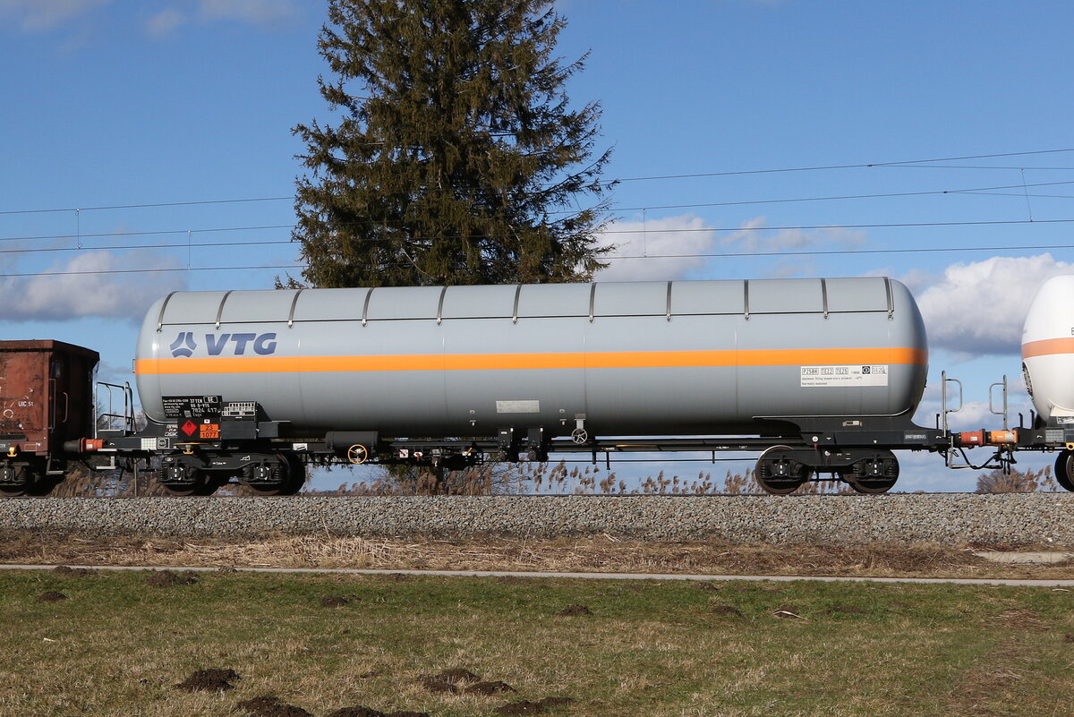 7824 417 (Zags) von  VTG  am 5. Februar 2022 bei �bersee.