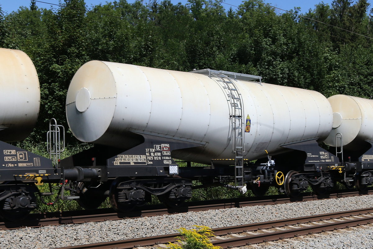 7829 812 (Zacns) von  Atir-Rail  am 18. August 2019 bei Grabenst�tt.