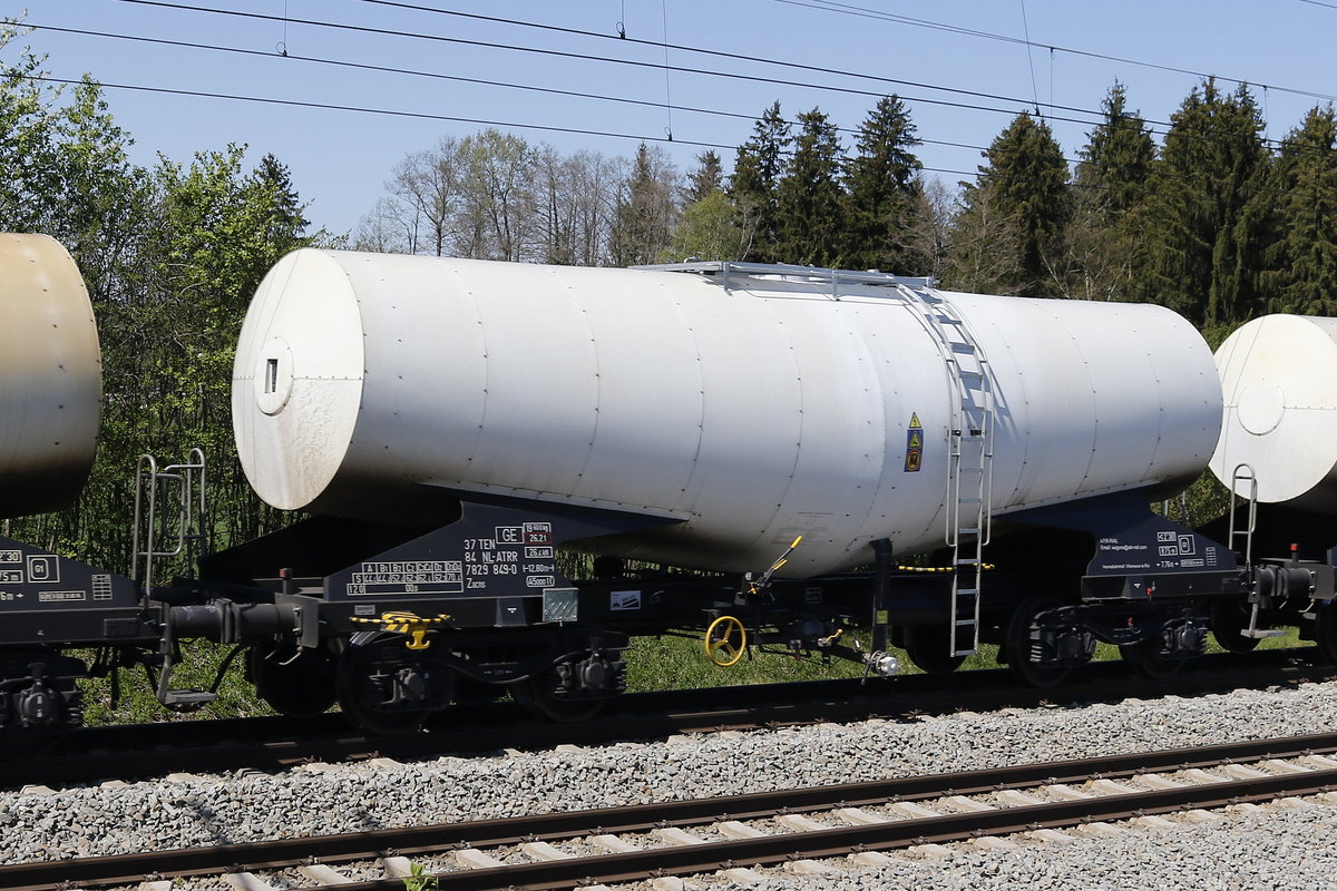 7829 849 (Zacns) von  Atir-Rail  am 21. April 2019 bei Grabenst�tt.