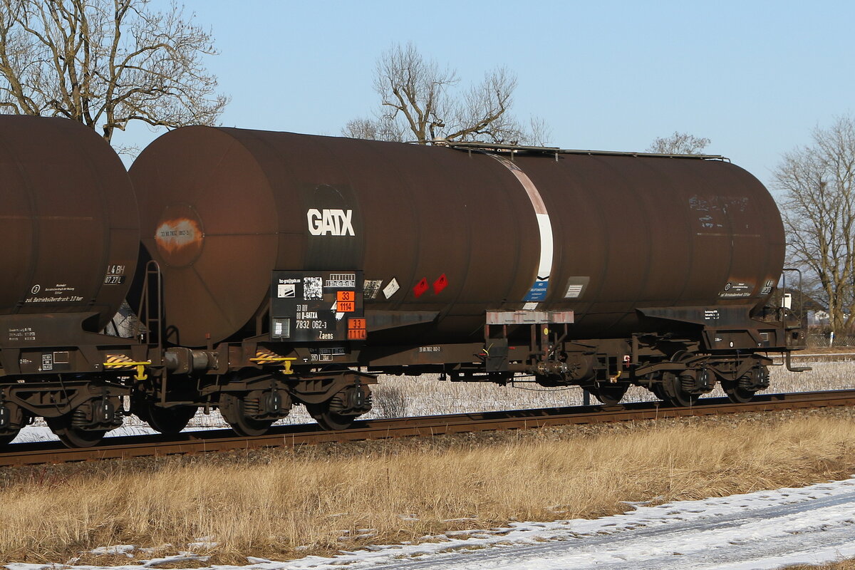 7832 062 (Zaens) von  GATX  am 21. Januar 2026 bei Pirach.