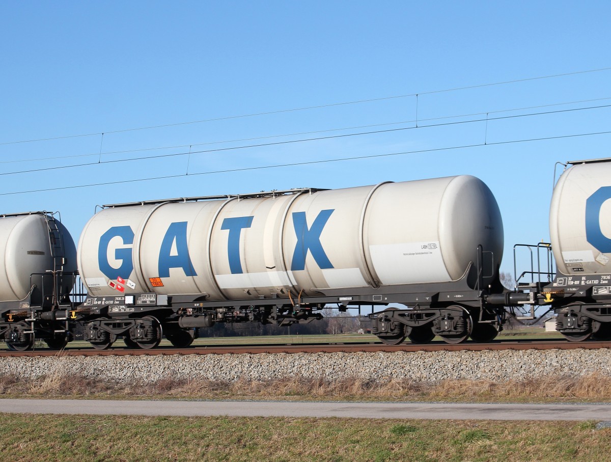 7836 26x  Zans  von  GATX  am 23. Dezember 2015 bei �bersee.