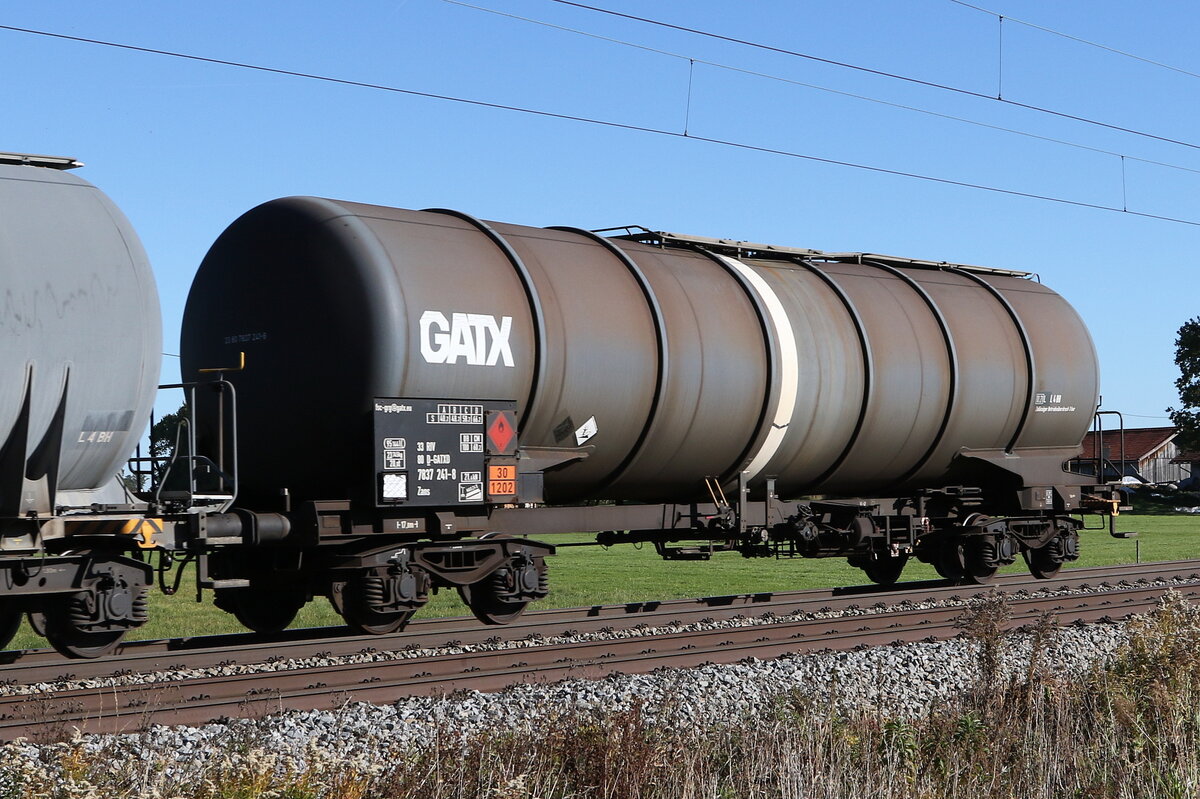 7837 241 (Zans) von  GATX  am 20. Oktober2021 bei �bersee.
