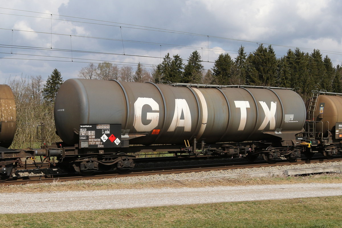 7837 307 (Zans) von  GATX  am 31. M�rz 2020 bei Grabenst�tt.