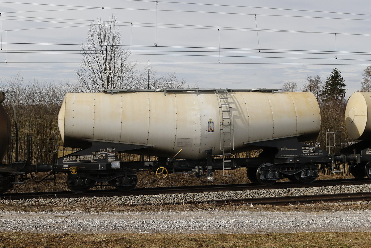 7840 139 (Zacns) von  Atir-Rail  am 3. M�rz 2019 bei Grabenst�tt.