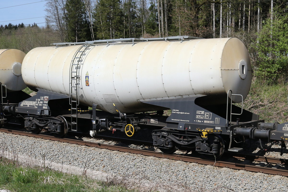 7840 150 (Zacns) von  ATIR-Rail  am 15. April 2020 bei Grabenst�tt.