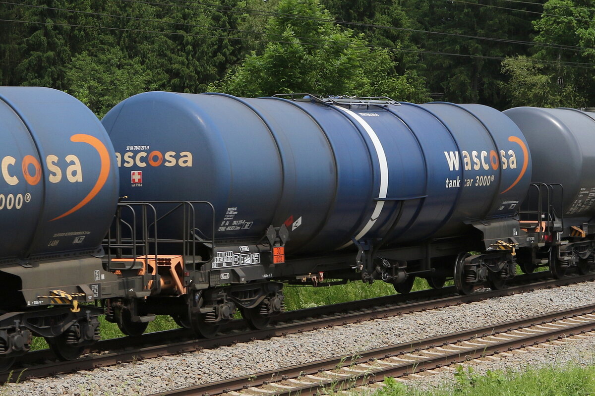 7843 271 (Zans) von  WASCOSA  am 10. Juni 2021 bei Grabenst�tt.