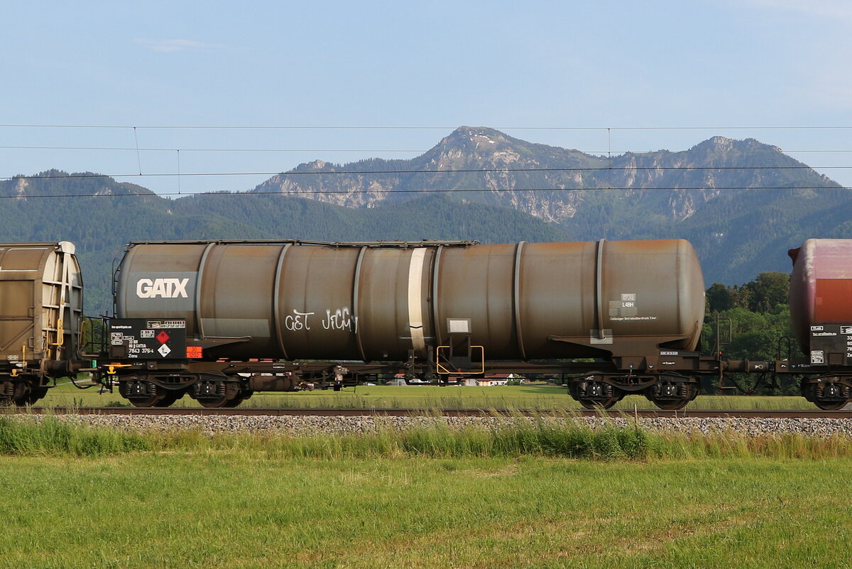 7843 376 (Zans) von  GATX  am 10. Juni 2021 bei �bersee.
