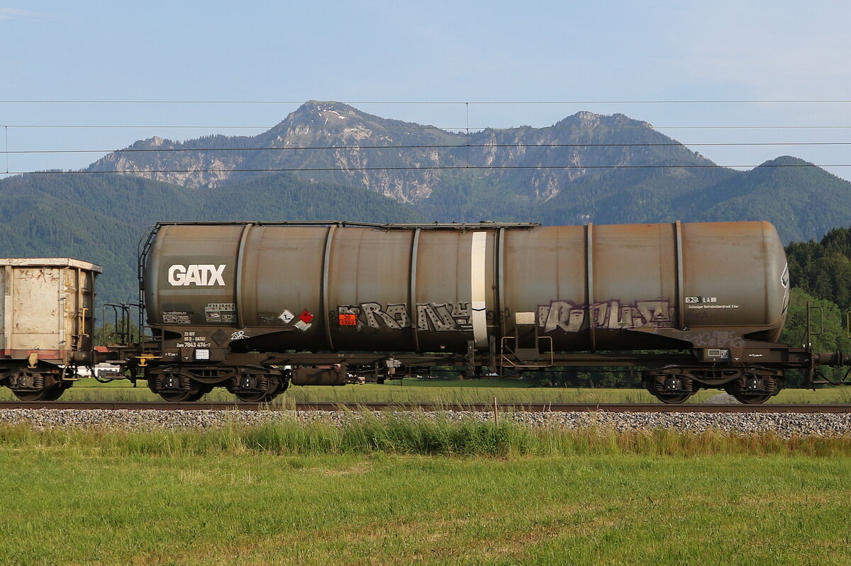 7843 4474 (Zans) von  GATX  am 10. Juni 2021 bei �bersee.