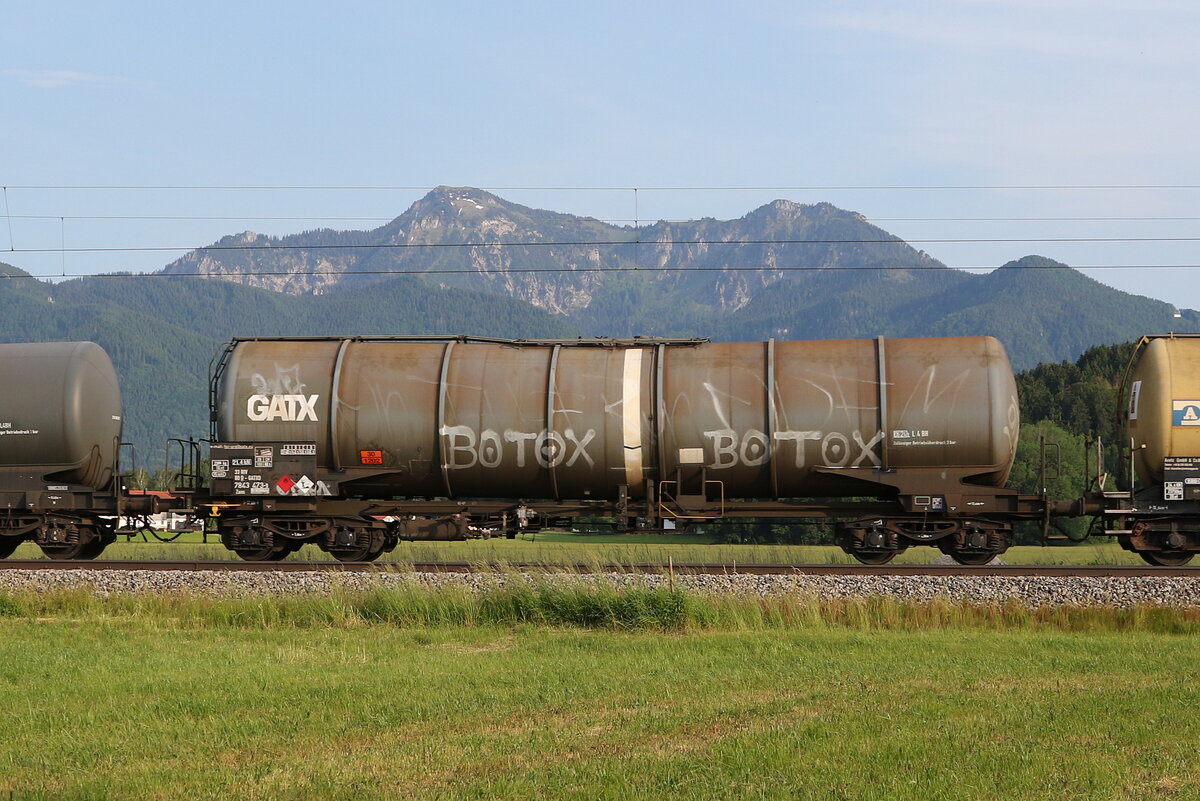 7843 473 (Zans) von  GATX  am 10. Juni 2021 bei �bersee.